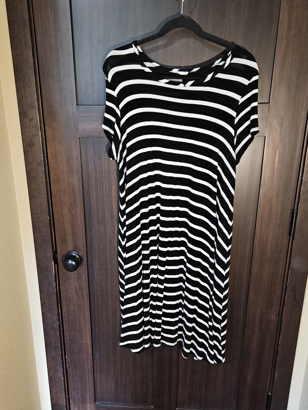 EUC Women's Plus Black & White Striped SS Midi Tee Shirt Dress Size 2X 2XL